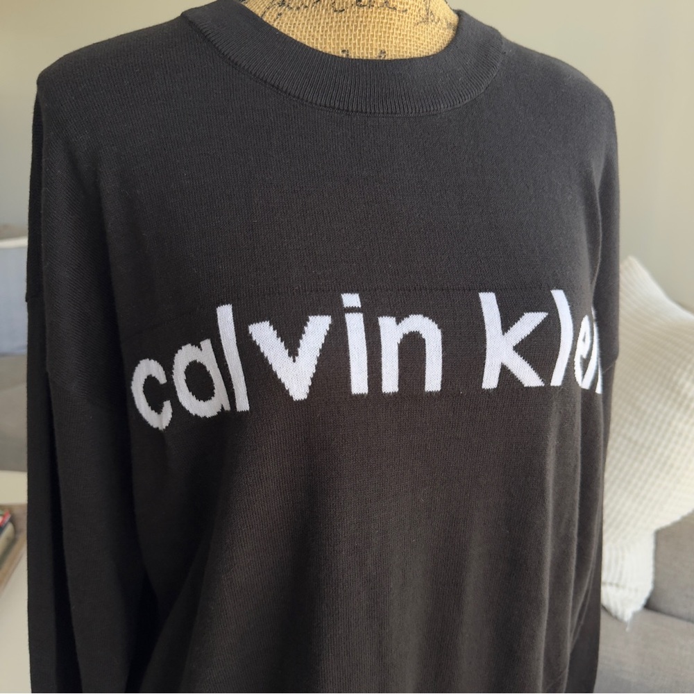 Calvin Klein Black Crewneck Sweater for Men - Picture 3 of 11